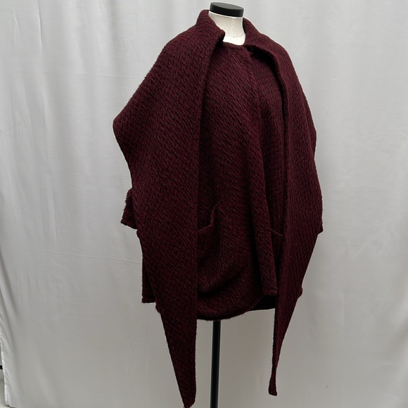 Lindsey Thornburg Burgundy/Black Chevron Alpaca Blend Shawl Cape Coat - Picture 5 of 16